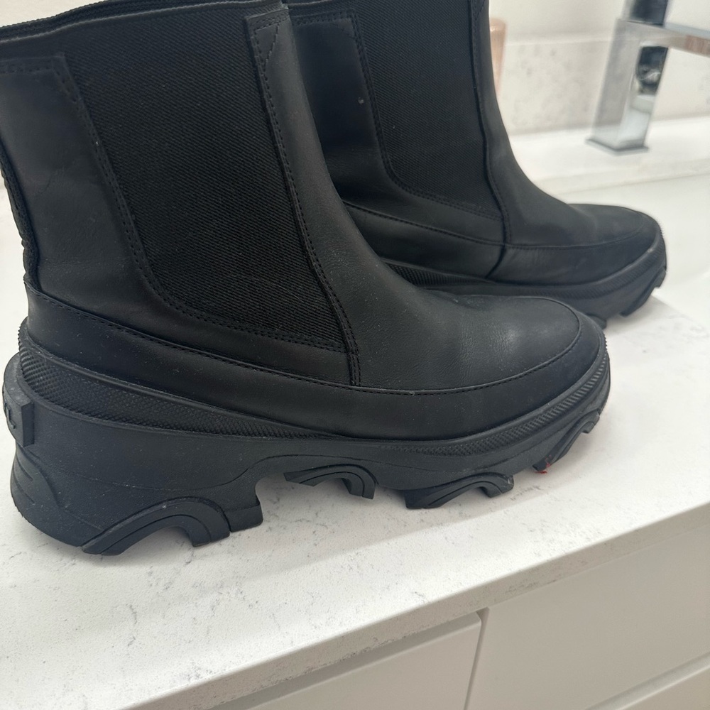 Sorel Black Platform Chelsea Ankle Boots